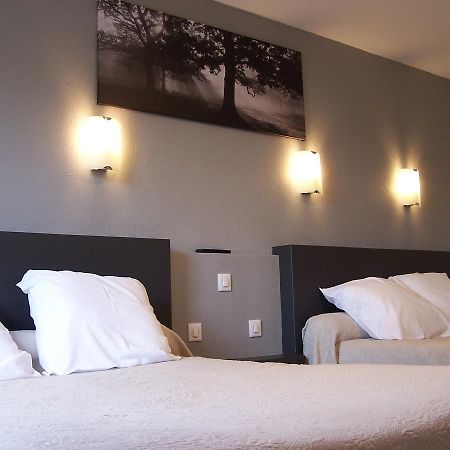 Le Lichou Hotel Vallon-en-Sully Exterior foto