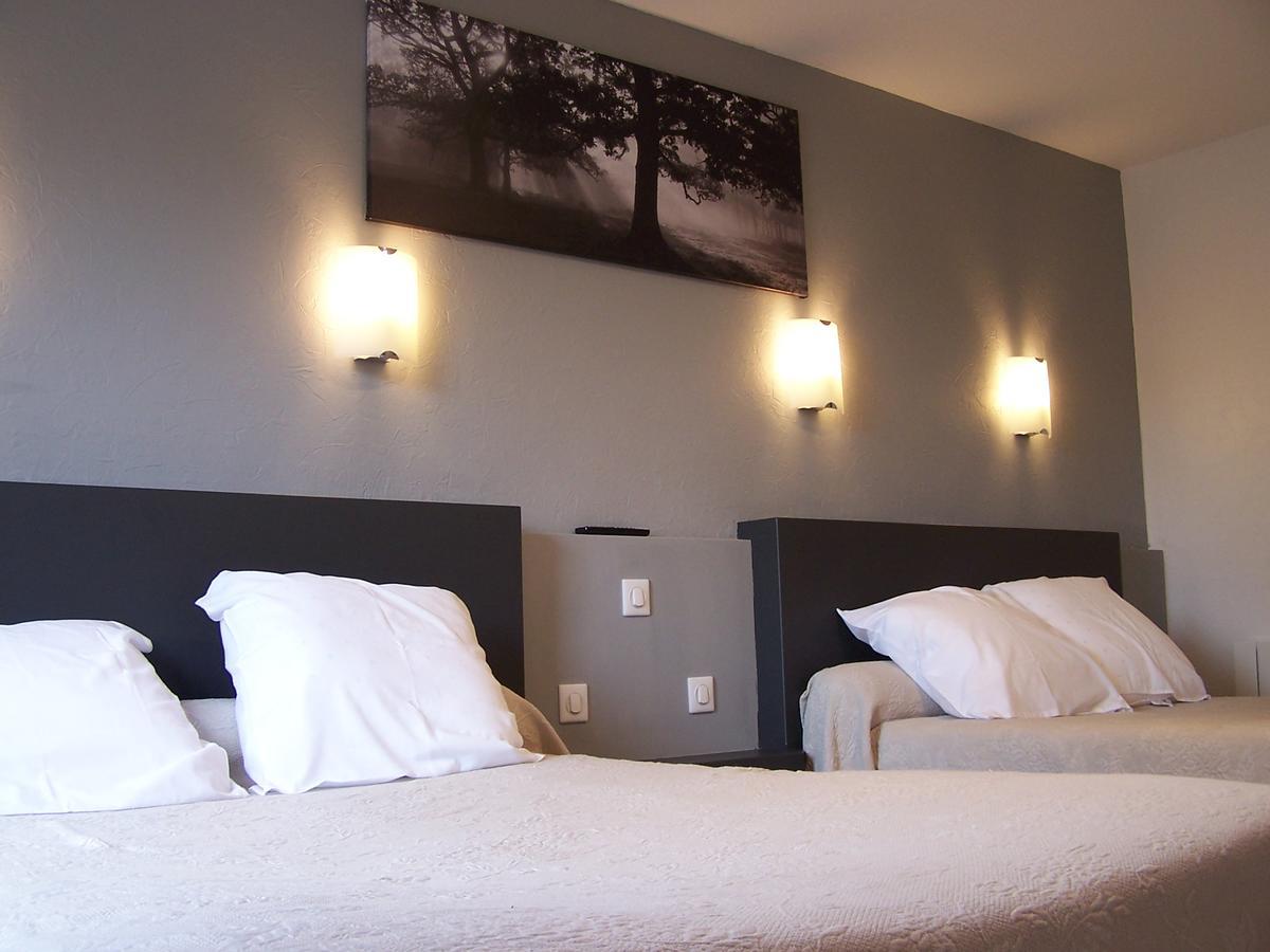 Le Lichou Hotel Vallon-en-Sully Exterior foto