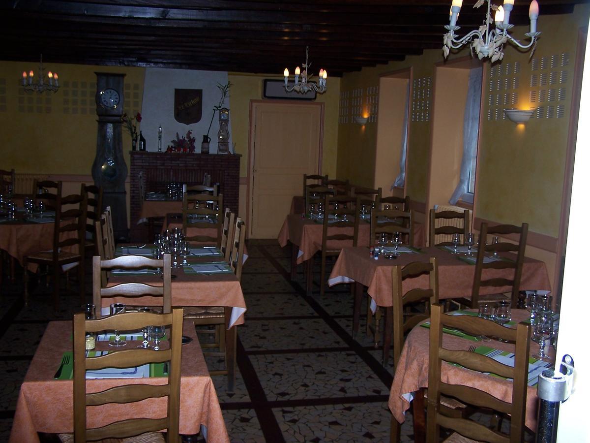 Le Lichou Hotel Vallon-en-Sully Exterior foto